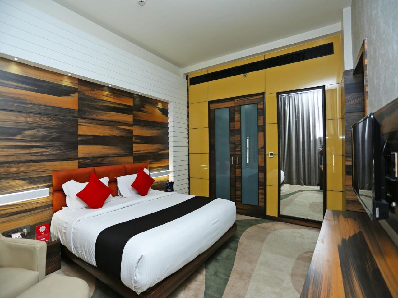 Golden Blossom Imperial Resorts Lucknow Dış mekan fotoğraf