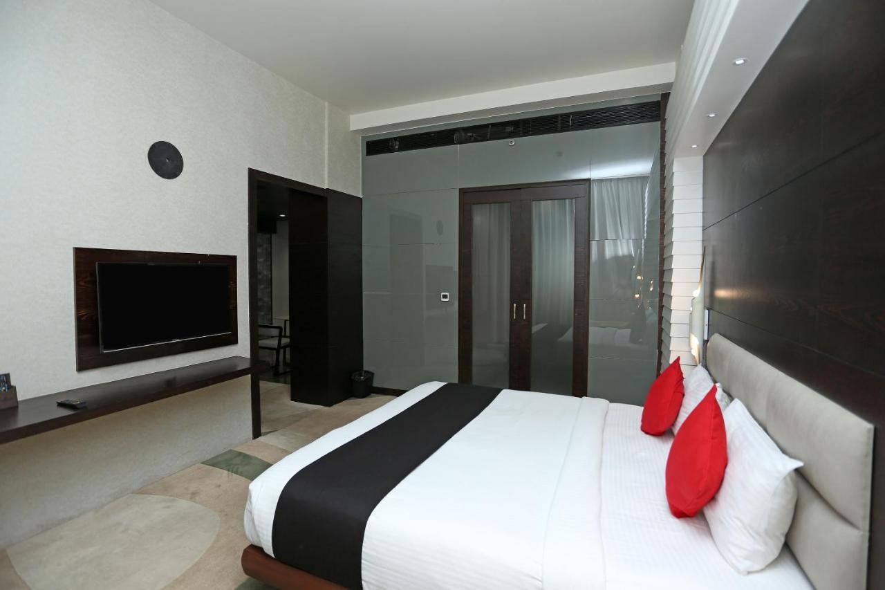 Golden Blossom Imperial Resorts Lucknow Dış mekan fotoğraf